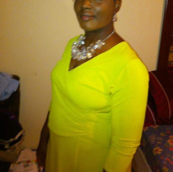 Dress - Picture 4 of 4